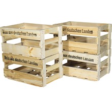 "Zwei gestapelte Weinkisten aus Holz mit der Aufschrift ""Wein aus deutschen Landen"""