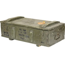 Holzkiste mit Deckel