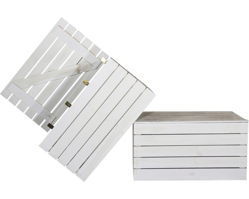 Weisse Holzkiste mit aufklappbarem Deckel