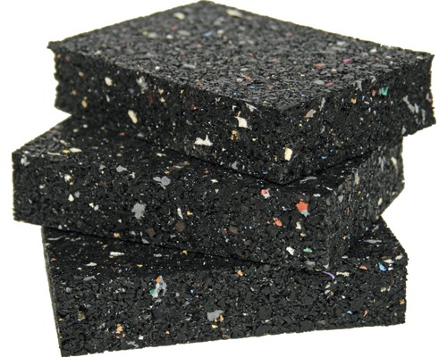 Plot de support Konsta Isopad noir 90x60x20 mm (30 unités) Pile de trois plaques en granulés de caoutchouc noir