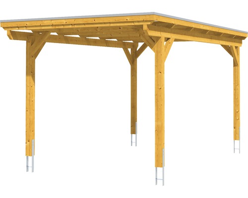 Carport en bois avec toit plat et fixation des poteaux
