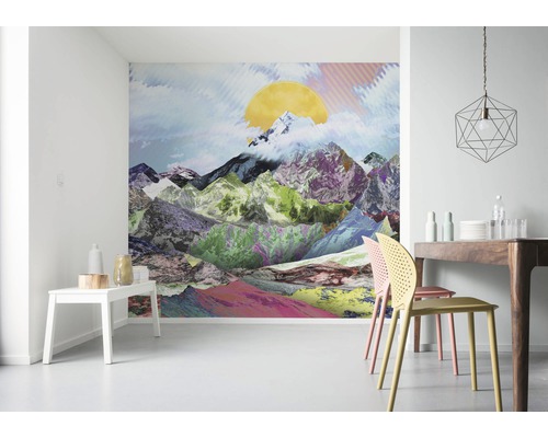 Pièce à vivre avec papier peint photo paysage de montagne et salle à manger