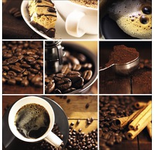 Collage mit Kaffee, Kaffeebohnen, Kaffeepulver, Tasse Kaffee, Kaffeemühle, Zimtstangen und Kuchen