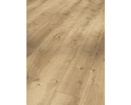 Gros plan d''un sol stratifié aspect bois