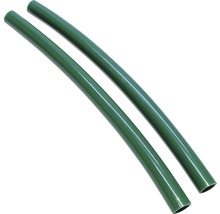 Deux tuyaux d''irrigation verts