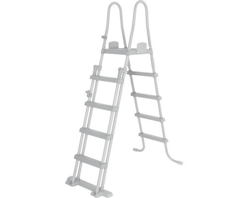 Échelle de piscine avec marches