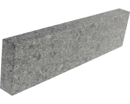 Bordure de trottoir en granit gris