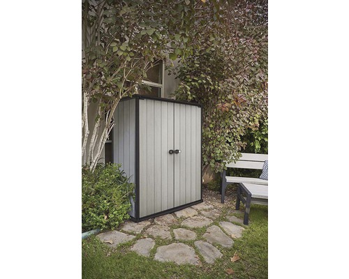 Armoire de jardin en plastique avec deux portes à l''extérieur