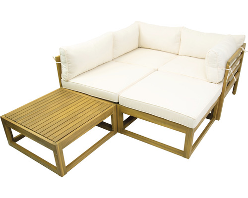 Gartengarnitur mit Holzrahmen und weißen Kissen