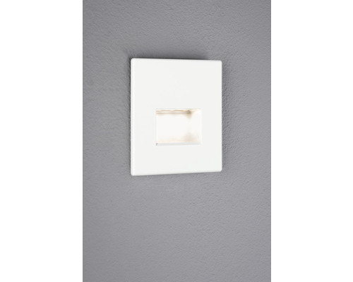 Quadratische LED-Orientierungsleuchte an der Wand