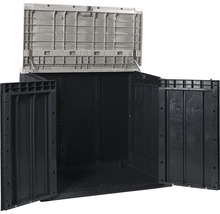 Geöffnete Gartenbox zur Aufbewahrung von Gartengeräten und -möbeln