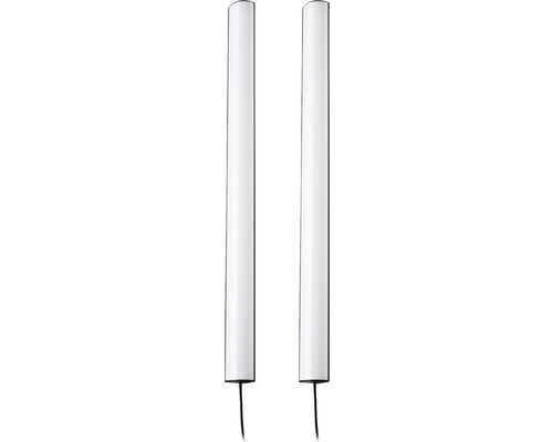 Zwei weisse Designheizkörper mit Kabelanschluss