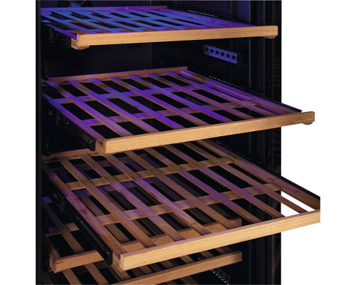 Weinlagerschrank mit Holzböden