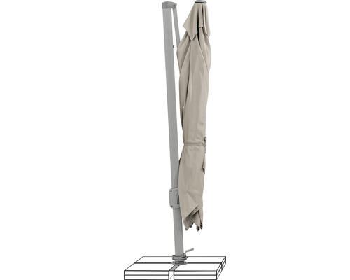 Geschlossener Ampelschirm mit Standfuß