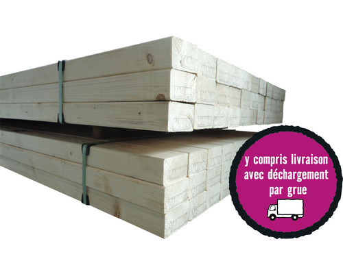 Pile de lattes en bois, groupées