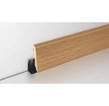 Plinthe aspect bois avec fixation par clip au mur