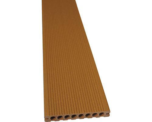 Terrassendiele aus Holz-Polymer-Verbundstoff mit Rillenstruktur