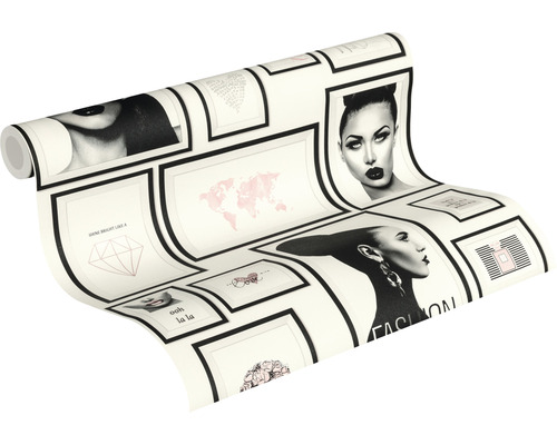 Tapetenrolle mit unterschiedlichen Motiven in Bilderrahmenoptik