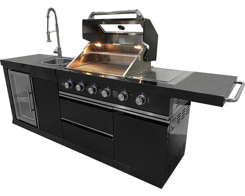 Schwarze Outdoor Küche mit Grill, Spüle, Kühlschrank und Arbeitsfläche