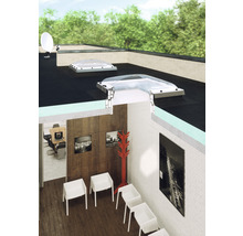 Büroraum mit Flachdachfenster für Tageslicht