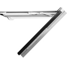 Geöffnetes Dachfenster zur Belüftung und für Tageslicht