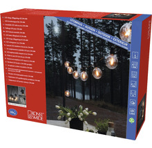 Logo Konst Smide. Emballage d''une guirlande lumineuse LED d''extérieur avec dix lampes