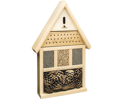 Insektenhotel aus Holz mit verschiedenen Füllmaterialien