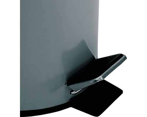 Vue détaillée d''une poubelle à pédale