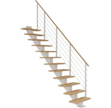 Escalier en bois avec limons blancs et garde-corps en acier inoxydable