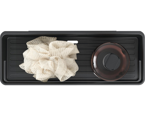 Badezimmerablage mit Duschschwamm und Seifenschale