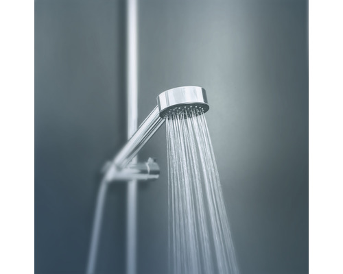 Handbrause mit laufendem Wasser