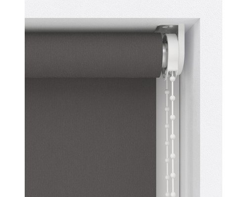 Store enrouleur gris avec chaînette pour la décoration de fenêtre