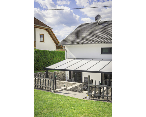 Toiture de terrasse gutta Premium acrylique transparent 712 x 406 cm anthracite Maison avec terrasse et toit de terrasse dans le jardin