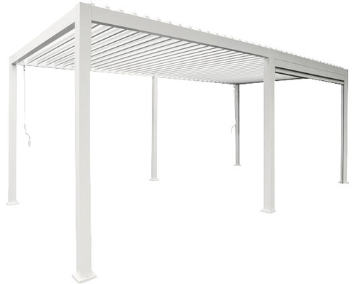 Pergola de terrasse autoportante en aluminium blanc avec toit à lamelles.
