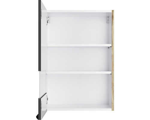 Meuble de salle de bain ouvert avec étagères