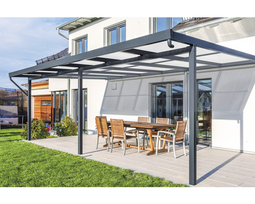 Toiture de terrasse gutta Premium acrylique Klima blue 611 x 506 cm anthracite Pergola de terrasse avec table et chaises dans le jardin