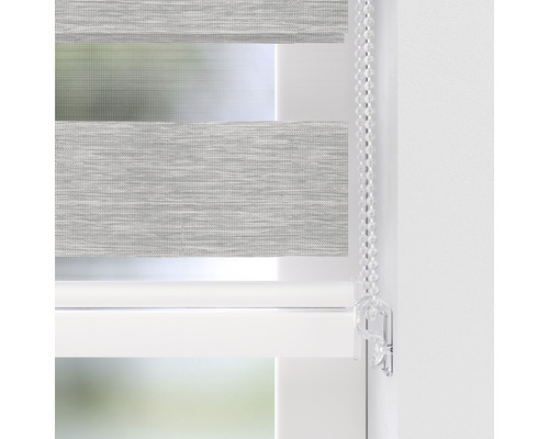 Doppelrollo mit Kettenzug zur Fensterdekoration