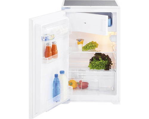 Réfrigérateur ouvert avec des aliments