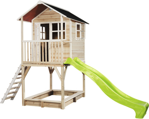 Maisonnette en bois avec toboggan et bac à sable