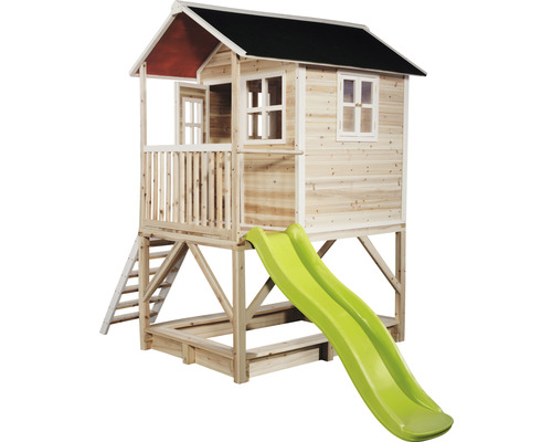 Maisonnette en bois avec toboggan et bac à sable