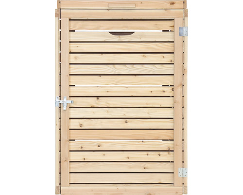 Holztür für den Außenbereich mit horizontalen Lamellen und Metallbeschlägen