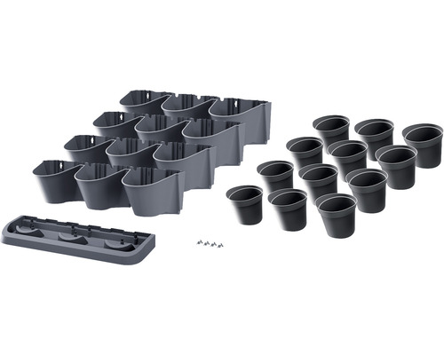 Jardin vertical avec pots de fleurs et accessoires