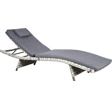 Gartenliege aus Polyrattan mit Auflage und Kopfkissen