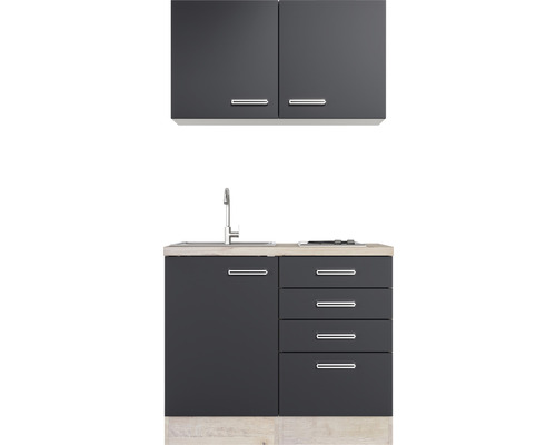 Küchenzeile mit Spüle, Unterschränken und Hängeschränken