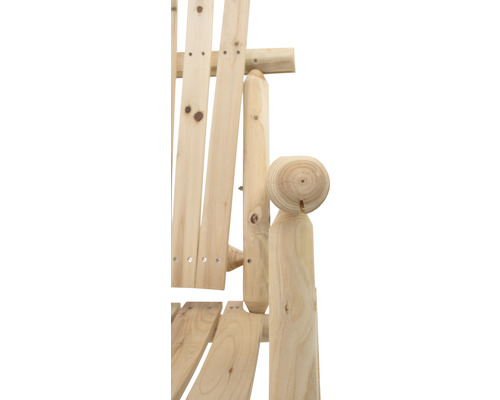 Gros plan d''une chaise en bois