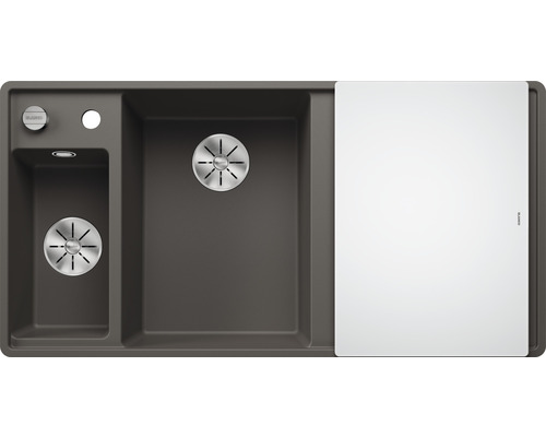 Spüle mit Abtropffläche und Schneidebrett