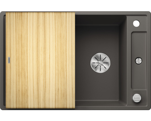 Spüle mit Schneidebrett