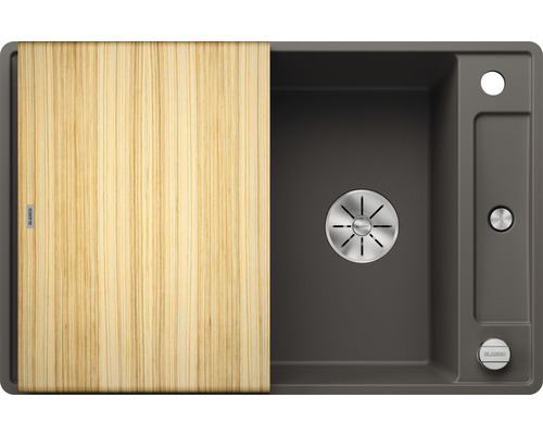 Spüle mit Schneidebrett aus Bambus