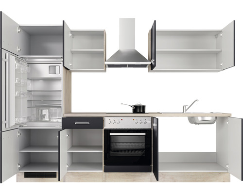 Cuisine équipée avec réfrigérateur, cuisinière, évier et hotte aspirante