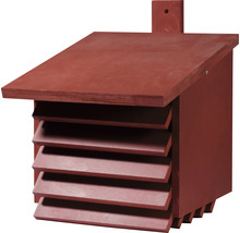Fledermauskasten aus Holz mit Lamelleneingang